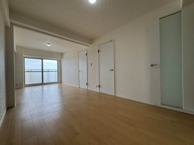 ユニハイム池田の居間・リビング