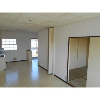 【居間・リビング】 | ヤマトハイツ　Ａ | 洋室