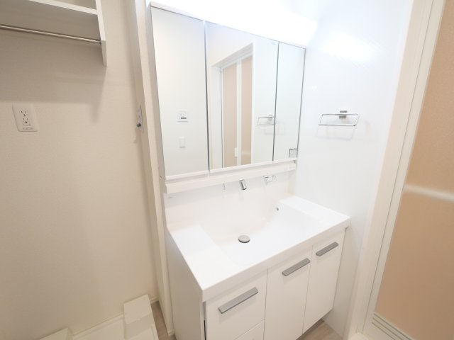 萩　Ⅱの洗面所|忙しい朝には欠かせない洗面所です