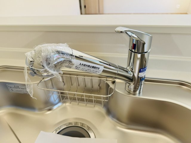 八王子市　諏訪町　新築一戸建て　２４ー１期のキッチン|～浄水器付き　安心安全なお水をお手軽に～