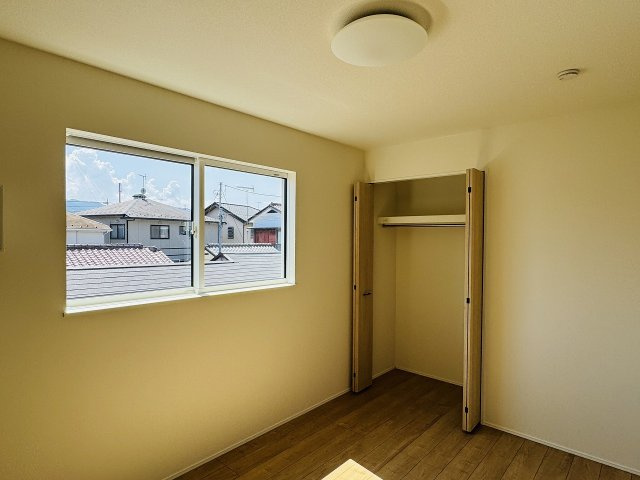 八王子市　諏訪町　新築一戸建て　２４ー１期の収納|～収納力の高いクローゼット完備～