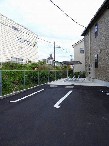 Ｌ．ラシック　古市橋の駐車場|カースペースがあります