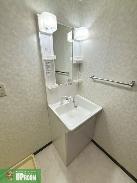 ソレアード川添の独立洗面台