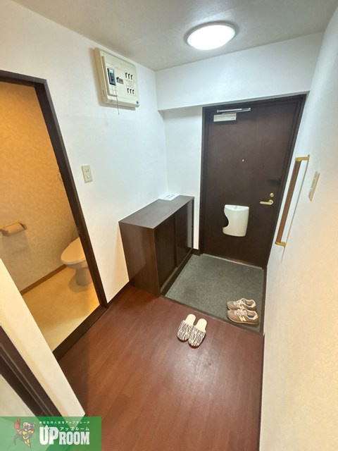 ソレアード川添の玄関