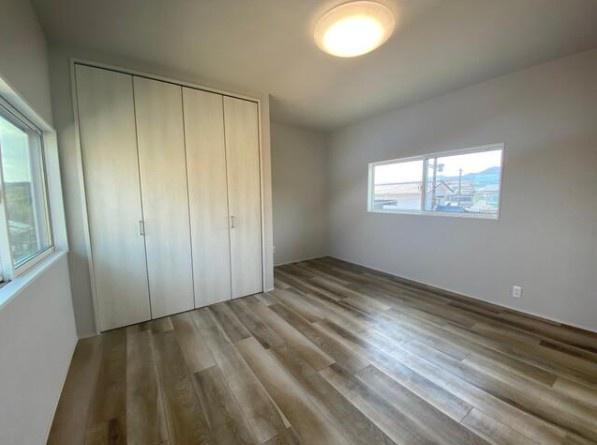 寒田南町1丁目　中古の洋室