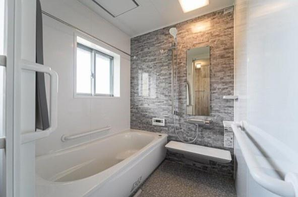 寒田南町1丁目　中古の浴室