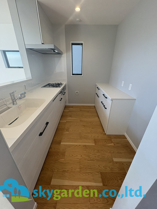 茅ヶ崎市萩園　新築戸建　全8棟1号棟のキッチン