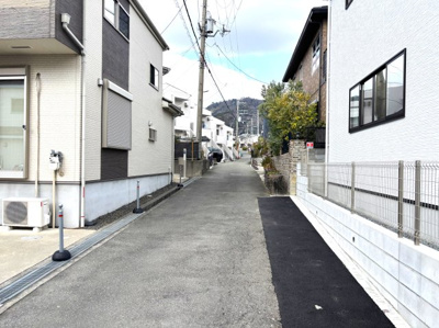 【前面道路含む現地写真】 | 池田市畑１丁目　新築戸建
