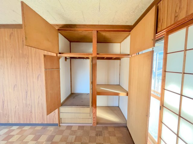 小浜町貸家の収納