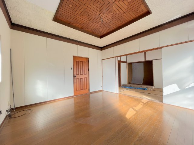 小浜町貸家の居間・リビング