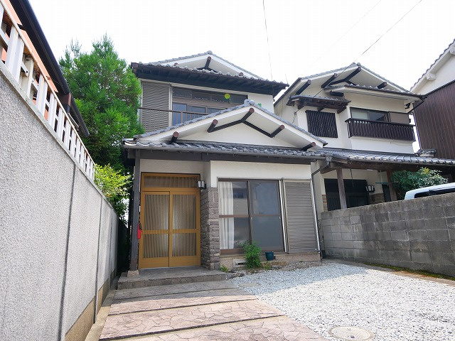 グレイル小泉町の外観