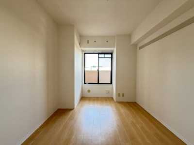 【洋室】 | ブリランテ鶴見