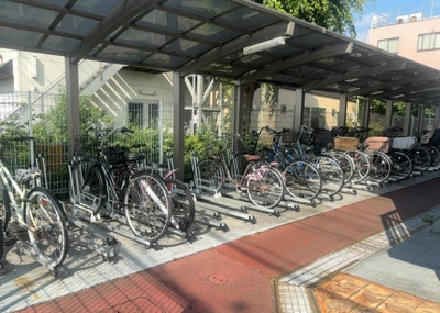 【駐輪場】 | グランドハイツ相模原 | マンションの駐輪場は、事前に空きがあるか確認を取ると安心です。せっかく入居したのに駐輪スペースがない！なんてことになったら大変ですよね。そこで、内見時や購入前にはまず事前に確認しておくと良いでしょう。