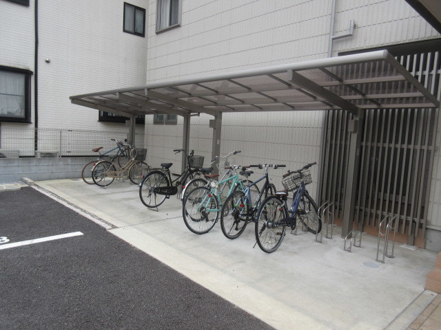 Ｍａｉｓｏｎ　ｄｅ　ＬＵＰＯ　メゾンドルポのその他共用部分|★屋根付き駐輪場★