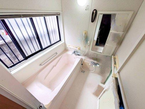 海南市小野田の浴室