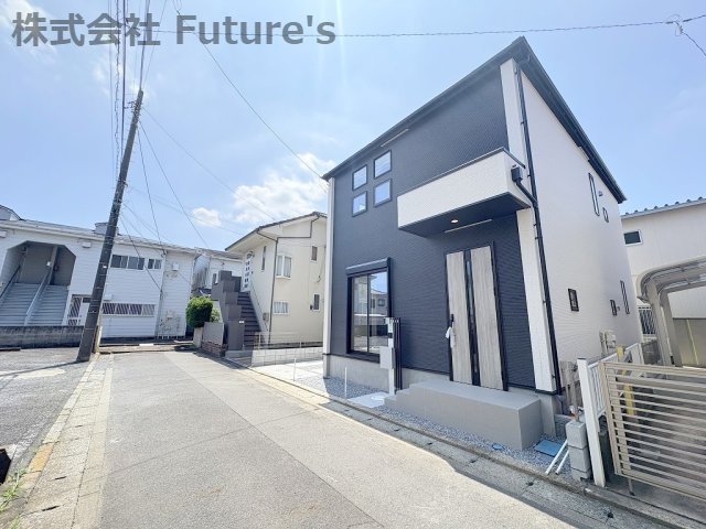 三郷市戸ケ崎1丁目　新築戸建　全1棟の前面道路含む現地写真|前面道路含む現地写真です。