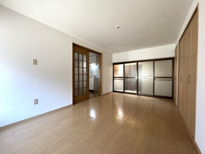 【洋室】 | 紫野東御所田町貸家