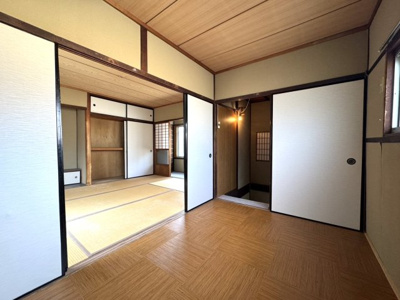 【洋室】 | 紫野東御所田町貸家