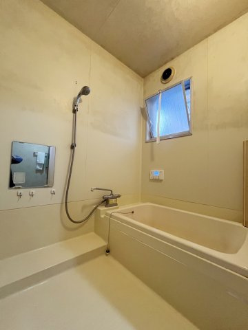 和歌山市六十谷の浴室