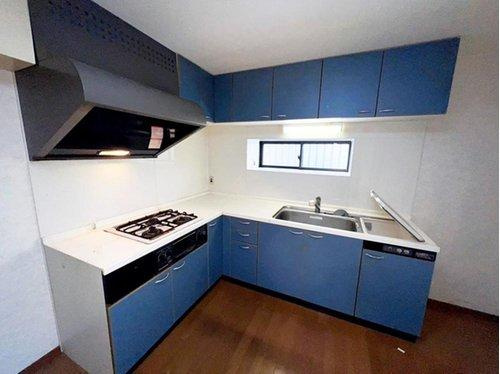 有田市宮原町道のキッチン