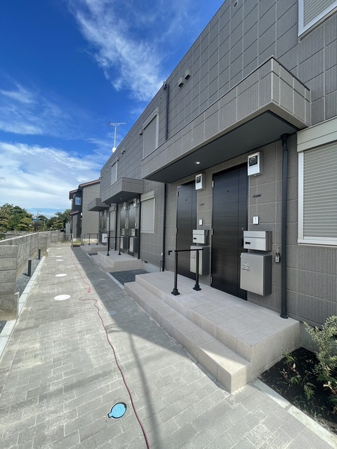 Ｊ－ＡＰＲＩＣＯＴのエントランス|★各住戸に宅配ボックス設置★