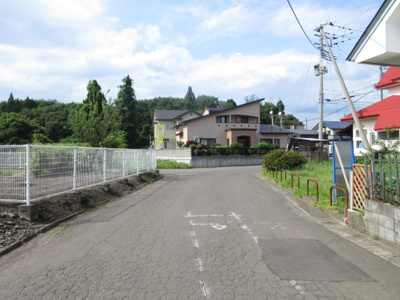 【前面道路含む現地写真】 | 大館市池内字上野123-3・土地物件