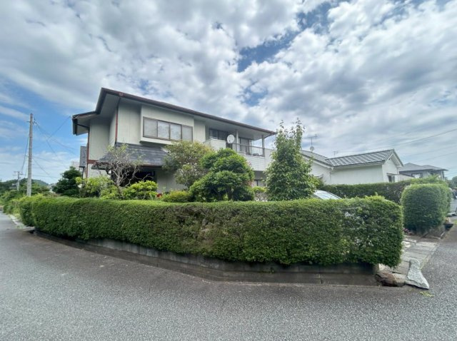 いわき市久之浜町末続字館　中古戸建の前面道路含む現地写真