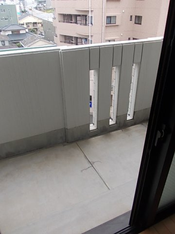 【バルコニー】