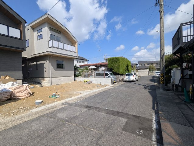MELDIA名東区平和が丘の前面道路含む現地写真