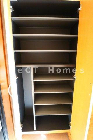 姫路市東延末４丁目のハイツの玄関