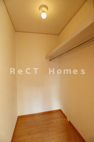 姫路市東延末４丁目のハイツの収納