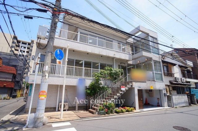 【外観】 | 平野区瓜破西1丁目 | 【南西角地！土地有効面積約47坪！鉄筋コンクリート造3階建て☆旧歯科医院兼自宅☆事業用向き、1階2店舗付き。】