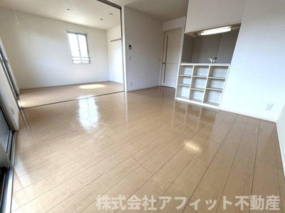 【居間・リビング】 | ルミエール手城 C棟 | LDK12帖