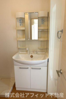 【洗面所】 | ルミエール手城 C棟 | 洗髪洗面化粧台