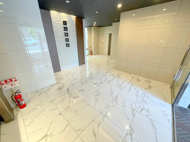 アバンティ淡路のロビー