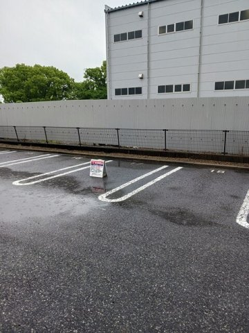 マーベラスヴィラ　Ⅱの駐車場|駐車場があります