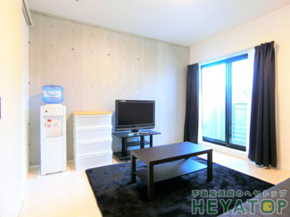 【居間・リビング】 | 洋室７.１帖（家具・家電は付きません）（同仕様写真）