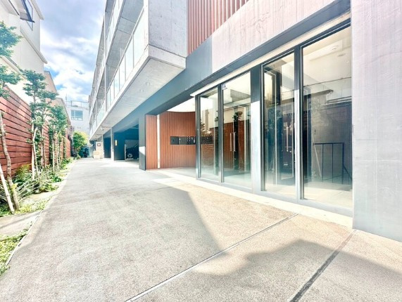 目白ＹＵＩーＥＮＮのロビー