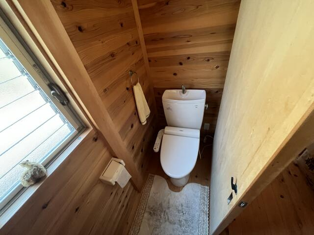 中津川市茄子川　戸建てのトイレ