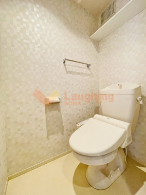 【トイレ】 | グランドソレーユRS | 落ち着いた色調のトイレです