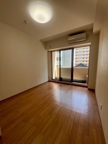 ディアコート三貴天神橋の居間・リビング