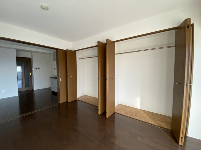 ヒルズ岡本の収納