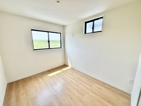 【仲介手数料無料／中川区】Terrechez名古屋市中川区中須町2期　全2棟　新築戸建の洋室