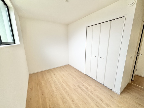 【仲介手数料無料／中川区】Terrechez名古屋市中川区中須町2期　全2棟　新築戸建の洋室