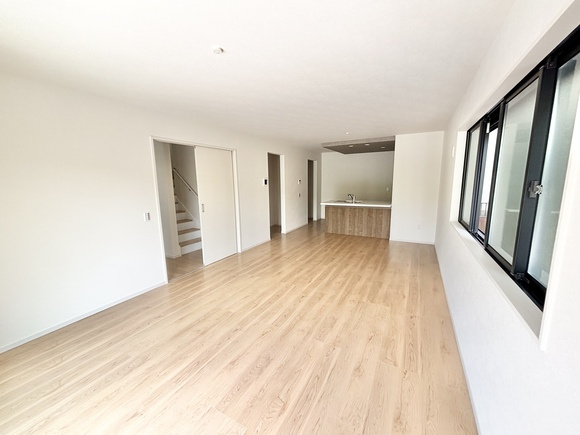 【仲介手数料無料／中川区】Terrechez名古屋市中川区中須町2期　全2棟　新築戸建の居間・リビング