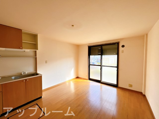 春日井市大留町８丁目のアパートのキッチン