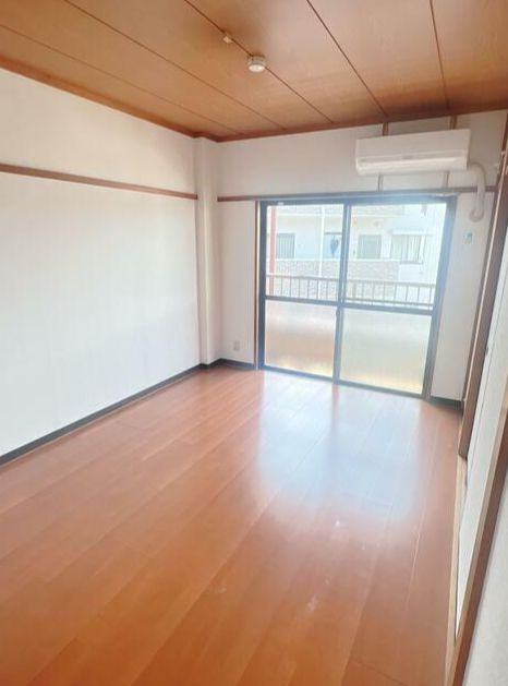 サンライズの居間・リビング