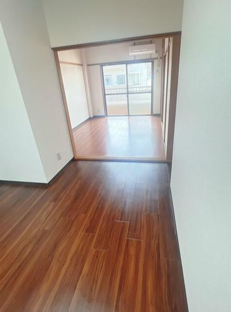 サンライズの居間・リビング