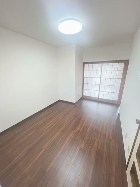 サンライズの洋室