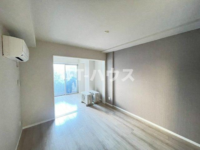 リマペル幕張の洋室